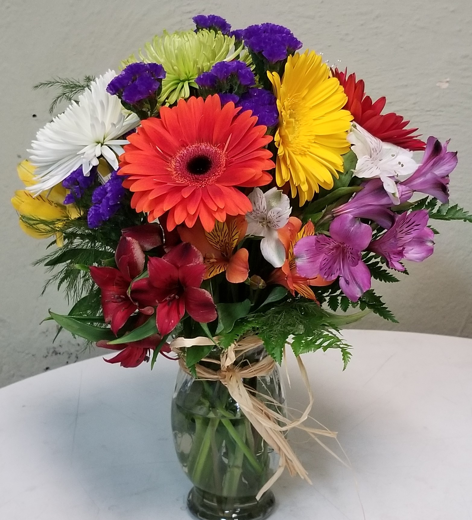 Medium-Vase nice mix of flowers. Photos are examples only. - Image 4