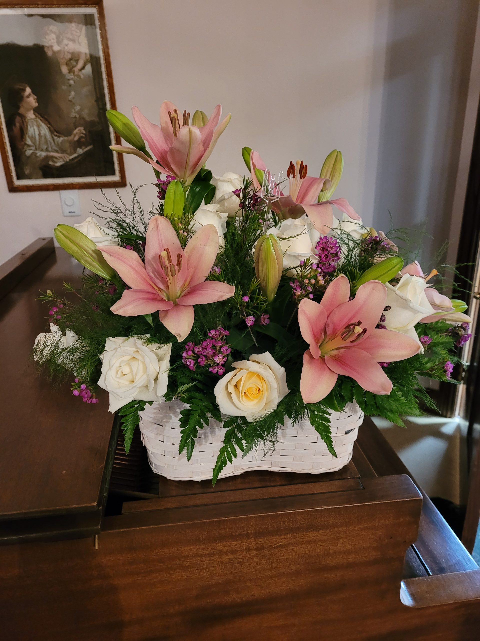 Large basket/container with mixture of novelty and standard flowers. Photos are examples - Image 7