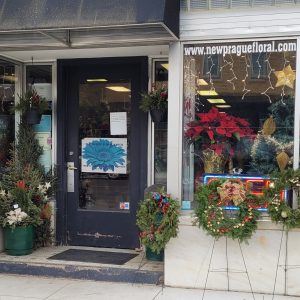 Hanging Wreath 25in (custom decorated)
