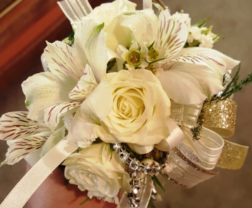 Wrist Corsage-Bout Combo package - Image 20